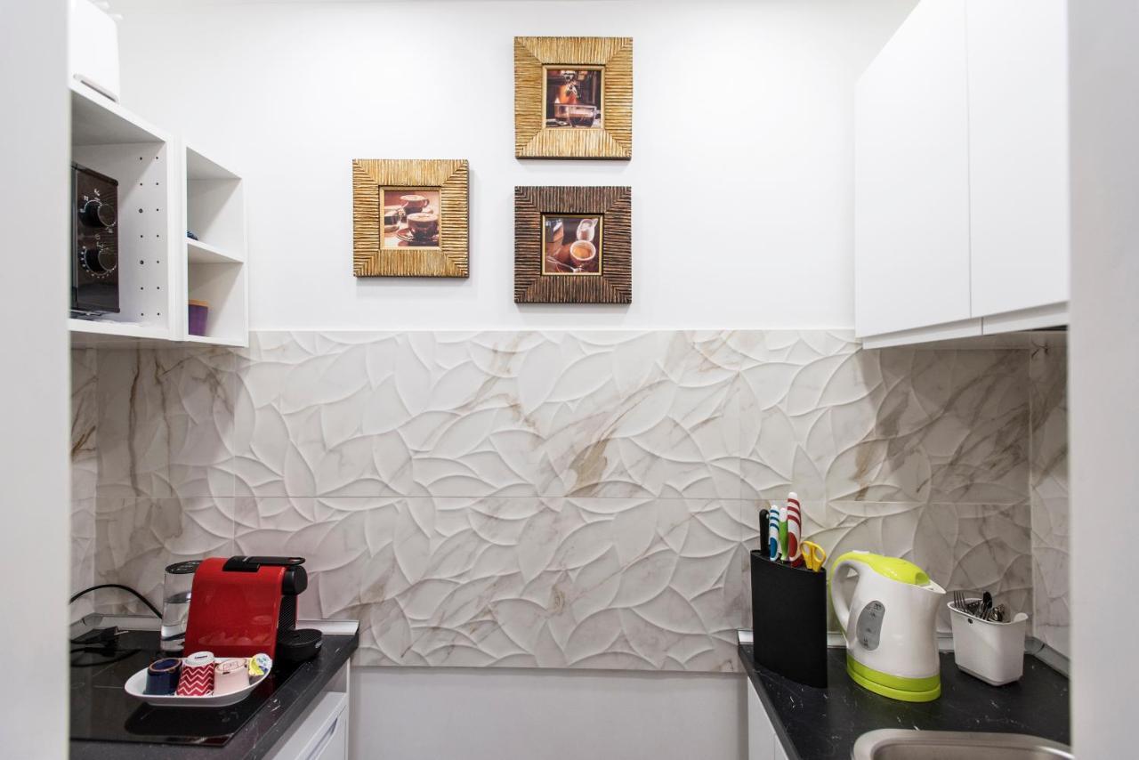 Apartment Near Trevi Fountain Roma Esterno foto